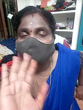 Snapshot of Tamil_Kavitha10 chatting on April 15, 2026, 6:23 pm Tamil Kavitha10 online show from April 15, 2026, 6:23 pm