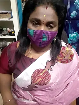 Snapshot of Tamil_Kavitha10 chatting on December 21, 2025, 4:08 pm Tamil Kavitha10 online show from December 21, 2025, 4:08 pm