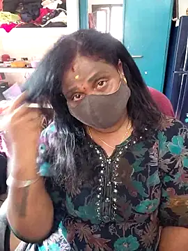 Snapshot of Tamil_Kavitha10 chatting on April 18, 2026, 9:55 am Tamil Kavitha10 online show from April 18, 2026, 9:55 am