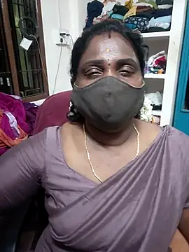 Snapshot of Tamil_Kavitha10 chatting on June 2, 2026, 6:08 pm Tamil Kavitha10 online show from June 2, 2026, 6:08 pm