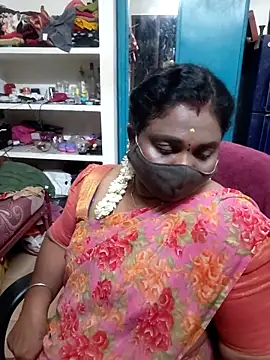 Snapshot of Tamil_Kavitha10 chatting on March 20, 2026, 6:20 pm Tamil Kavitha10 online show from March 20, 2026, 6:20 pm