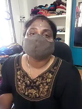 Snapshot of Tamil_Kavitha10 chatting on May 20, 2026, 1:35 am Tamil Kavitha10 online show from May 20, 2026, 1:35 am