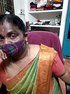 Snapshot of Tamil_Kavitha10 chatting on March 8, 2026, 3:59 pm Tamil Kavitha10 online show from March 8, 2026, 3:59 pm