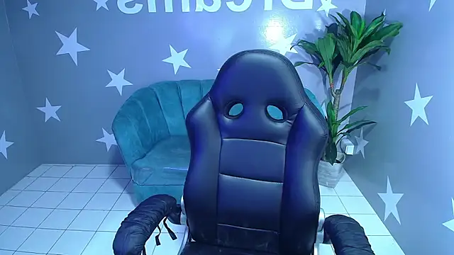 Snapshot of Candy_kush_t chatting on October 3, 2025, 10:55 pm Candy kush t online show from October 3, 2025, 10:55 pm