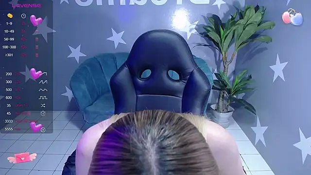 Snapshot of Candy_kush_t chatting on September 16, 2025, 8:10 pm Candy kush t online show from September 16, 2025, 8:10 pm