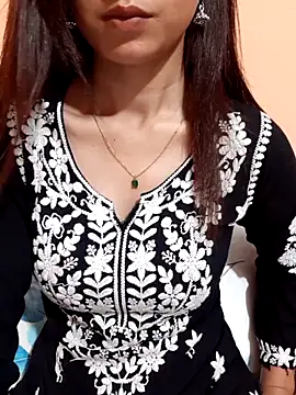 Snapshot of siya_rani67 chatting on May 5, 2026, 6:55 pm siya rani67 online show from May 5, 2026, 6:55 pm