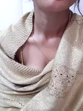 Snapshot of siya_rani67 chatting on October 9, 2025, 6:14 am siya rani67 online show from October 9, 2025, 6:14 am