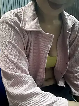 Snapshot of siya_rani67 chatting on September 30, 2025, 8:42 am siya rani67 online show from September 30, 2025, 8:42 am