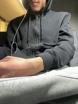 420boy   online show from November 10, 2025, 8:14 pm