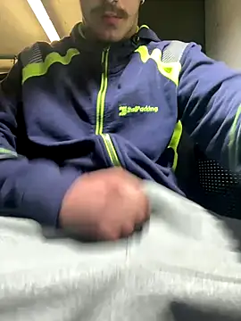 420boy   online show from November 7, 2025, 4:33 pm