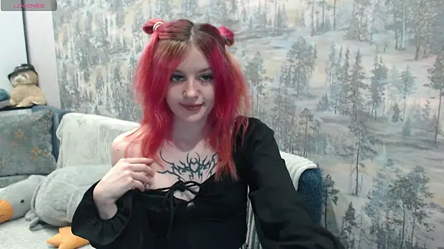   Elina   online show from November 7, 2025, 12:21 pm