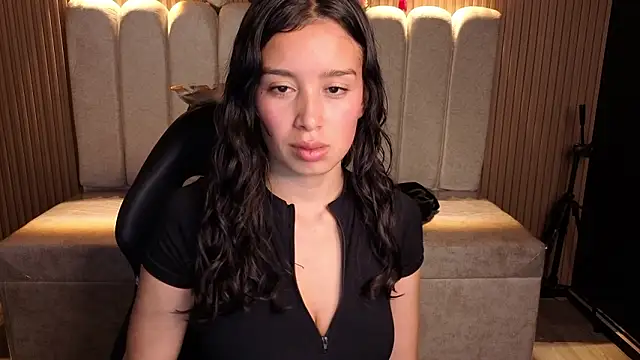 Snapshot of _Mia_Evans_1 chatting on March 21, 2026, 8:46 pm Mia Evans 1 online show from March 21, 2026, 8:46 pm