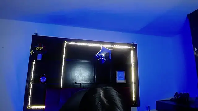  Charlotte Collins  online show from March 3, 2026, 3:08 pm