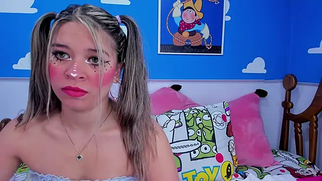 Snapshot of miss__evolet chatting on January 14, 2026, 11:03 am miss evolet online show from January 14, 2026, 11:03 am