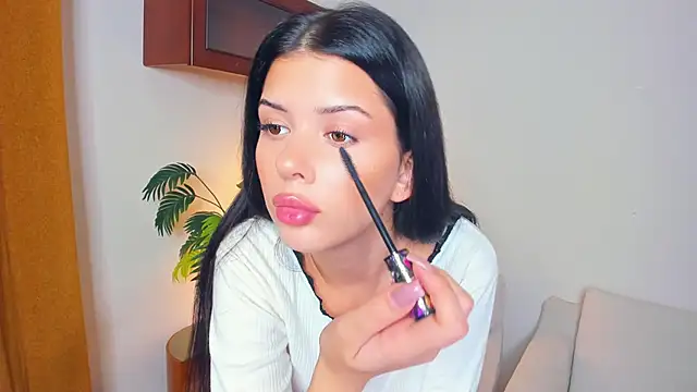 JoCauterucci online show from September 28, 2025, 7:04 am