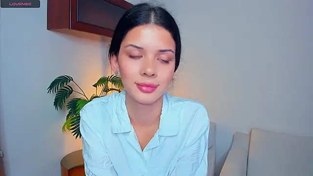 JoCauterucci online show from October 7, 2025, 7:09 am