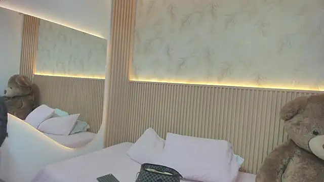 Liss-Reyes online show from February 18, 2026, 12:12 pm