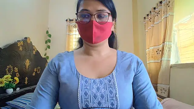 Snapshot of Elena_cruz5 chatting on May 22, 2026, 3:59 am Elena cruz5 online show from May 22, 2026, 3:59 am
