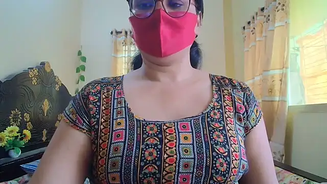 Snapshot of Elena_cruz5 chatting on May 24, 2026, 4:23 am Elena cruz5 online show from May 24, 2026, 4:23 am