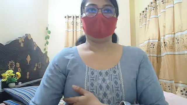 Snapshot of Elena_cruz5 chatting on May 22, 2026, 4:27 pm Elena cruz5 online show from May 22, 2026, 4:27 pm