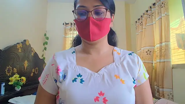 Snapshot of Elena_cruz5 chatting on May 26, 2026, 3:48 am Elena cruz5 online show from May 26, 2026, 3:48 am