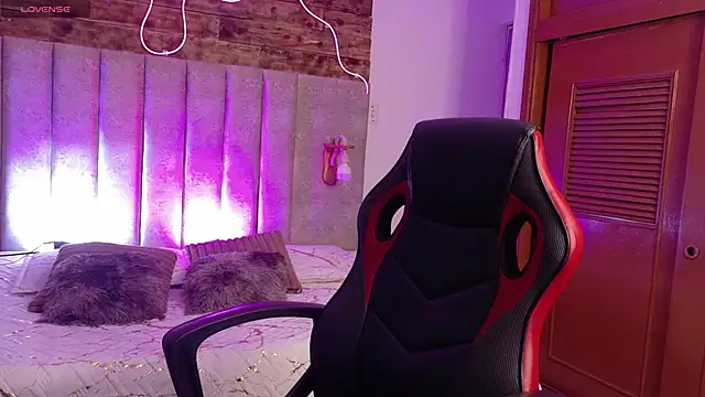 Snapshot of Emma_visconti chatting on October 17, 2025, 12:29 pm Emma visconti online show from October 17, 2025, 12:29 pm