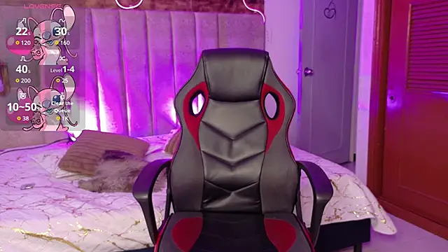 Snapshot of Emma_visconti chatting on October 13, 2025, 2:18 pm Emma visconti online show from October 13, 2025, 2:18 pm