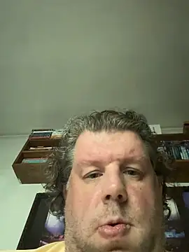 Snapshot of Stephanie1984 chatting on April 18, 2026, 3:31 am Stephanie1984 online show from April 18, 2026, 3:31 am