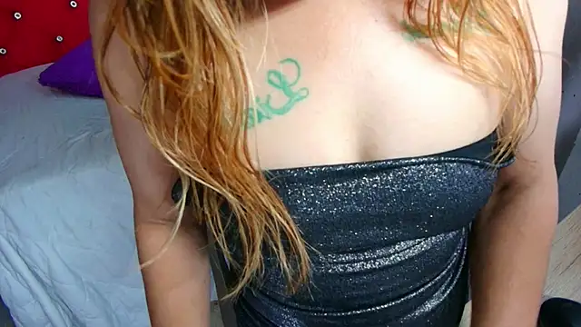 Snapshot of SofiaXDelRio chatting on September 22, 2025, 11:44 pm SofiaXDelRio online show from September 22, 2025, 11:44 pm