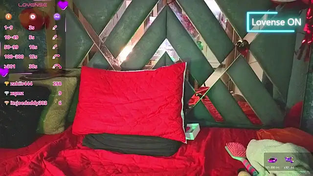 saraah queen1 online show from February 15, 2026, 7:51 am