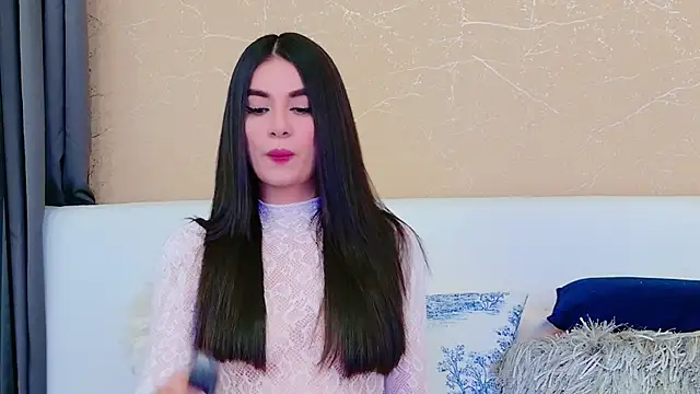 MiaDunoff online show from November 9, 2025, 10:03 pm