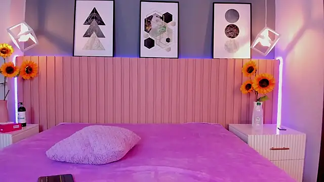 Snapshot of Nina_Ford chatting on November 29, 2025, 3:28 am Nina Ford online show from November 29, 2025, 3:28 am