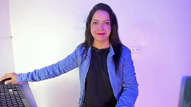 Snapshot of Salo_funny chatting on November 29, 2025, 10:15 am Salo funny online show from November 29, 2025, 10:15 am