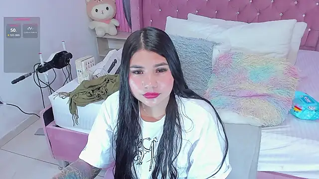 Snapshot of Nayla-Mouna chatting on February 12, 2026, 11:54 am Nayla-Mouna online show from February 12, 2026, 11:54 am