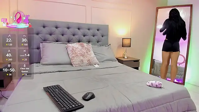 ALICESANDOVAL online show from October 2, 2025, 11:35 am