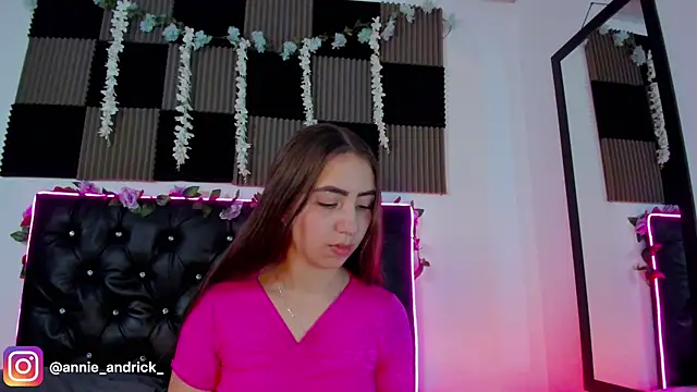 Snapshot of _leda_swan_ chatting on April 14, 2026, 12:59 am leda swan online show from April 14, 2026, 12:59 am