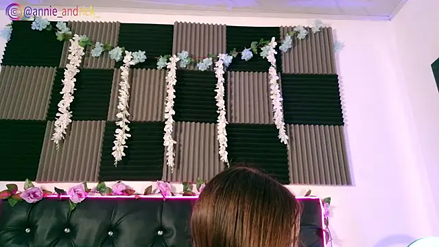 Snapshot of _leda_swan_ chatting on March 5, 2026, 1:30 pm leda swan online show from March 5, 2026, 1:30 pm