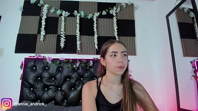 Snapshot of _leda_swan_ chatting on April 15, 2026, 11:16 am leda swan online show from April 15, 2026, 11:16 am