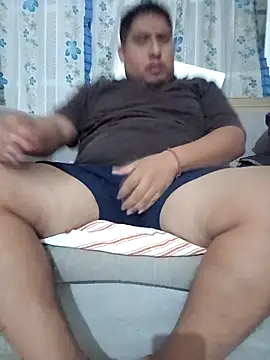 ramito1007 online show from November 1, 2025, 1:23 am