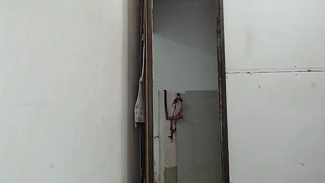 carol hard love online show from November 30, 2025, 4:24 am