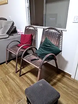 dancaEstrip online show from October 9, 2025, 4:40 pm