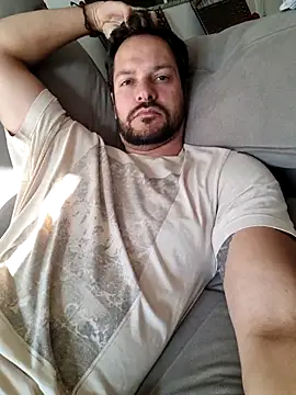 dancaEstrip online show from September 12, 2025, 7:13 pm