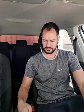 dancaEstrip online show from September 17, 2025, 4:09 pm