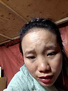 liu-liusexy online show from November 4, 2025, 2:43 pm