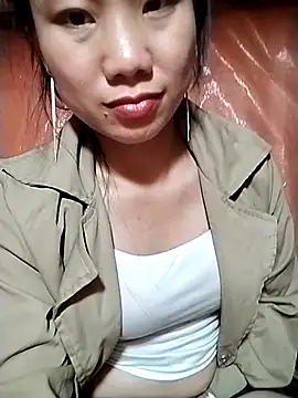 liu-liusexy online show from October 2, 2025, 4:43 pm