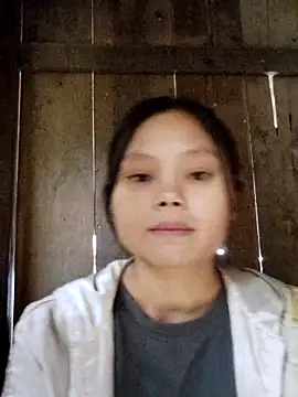 Snapshot of omiu-baby chatting on December 4, 2025, 2:32 am omiu-baby online show from December 4, 2025, 2:32 am