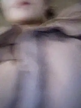 Snapshot of omiu-baby chatting on December 17, 2025, 1:43 am omiu-baby online show from December 17, 2025, 1:43 am