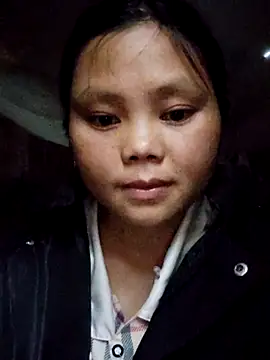 Snapshot of omiu-baby chatting on March 23, 2026, 6:35 am omiu-baby online show from March 23, 2026, 6:35 am