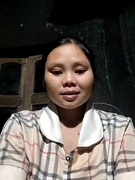 Snapshot of omiu-baby chatting on December 15, 2025, 12:00 pm omiu-baby online show from December 15, 2025, 12:00 pm