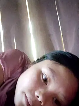 Snapshot of omiu-baby chatting on April 11, 2026, 7:45 am omiu-baby online show from April 11, 2026, 7:45 am